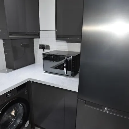 Cozy! 2-bedroom Exclusive Near City Centre Easton Speedwell Sleeps Upto 6 * Bristol