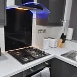 Cozy! 2-bedroom Exclusive Near City Centre Easton Speedwell Sleeps Upto 6 Бристоль