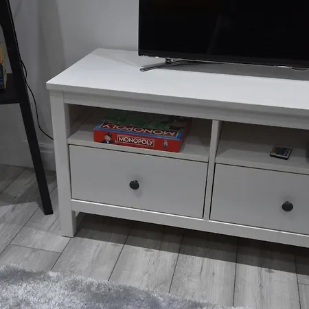 Cozy! 2-bedroom Exclusive Near City Centre Easton Speedwell Sleeps Upto 6 Apartment *