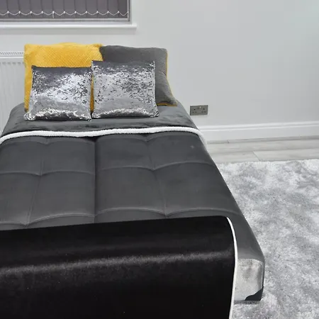 Cozy! 2-bedroom Exclusive Near City Centre Easton Speedwell Sleeps Upto 6 * Bristol