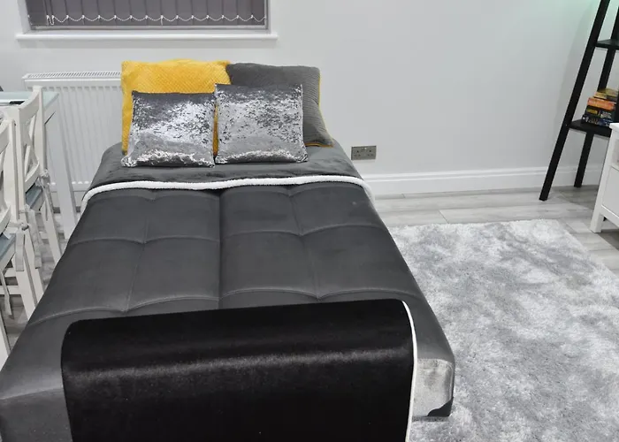 Cozy! 2-bedroom Exclusive Near City Centre Easton Speedwell Sleeps Upto 6 * 布里斯托