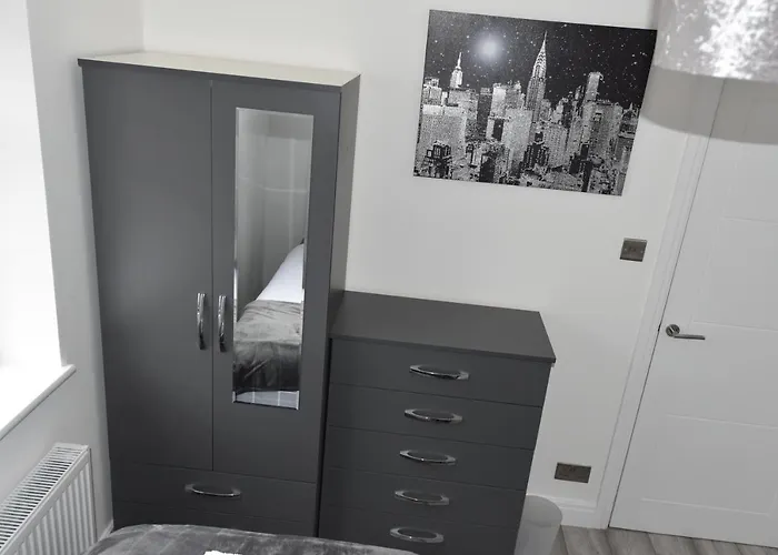 Cozy! 2-bedroom Exclusive Near City Centre Easton Speedwell Sleeps Upto 6 布里斯托