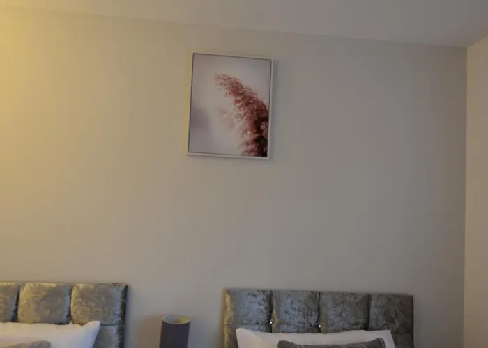 Cozy! 2-bedroom Exclusive Near City Centre Easton Speedwell Sleeps Upto 6