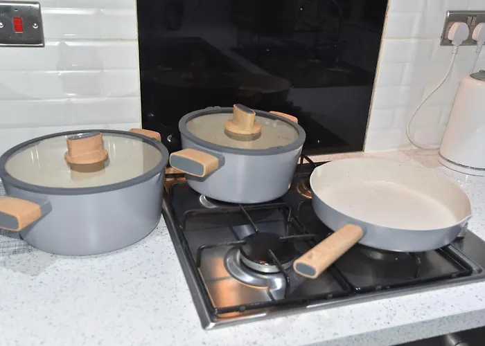 Cozy! 2-bedroom Exclusive Near City Centre Easton Speedwell Sleeps Upto 6 * 布里斯托