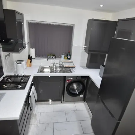 Cozy! 2-bedroom Exclusive Near City Centre Easton Speedwell Sleeps Upto 6 Apartament